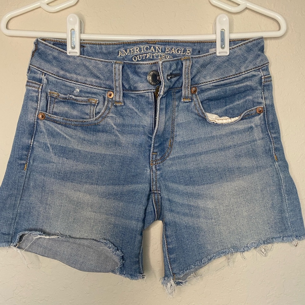 American eagle short size 2